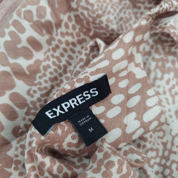 Nwot Express Animal Print Cutout Ruffle Sleeve Peplum - Picture 6 of 7